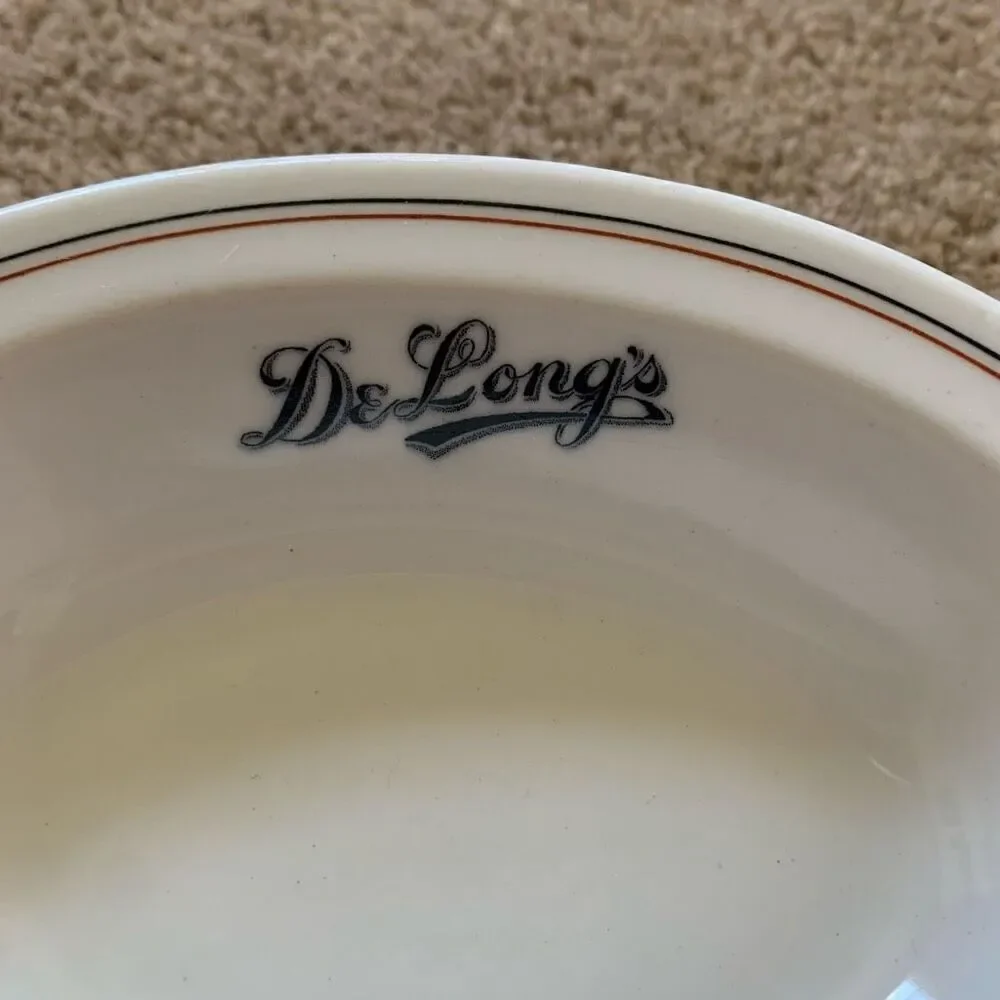 Syracuse China De Long’s Small Oval Bowl